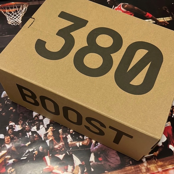 🔥Yeezy Boost 380 Covellite DS🔥M6.5=W8! - Picture 11 of 11